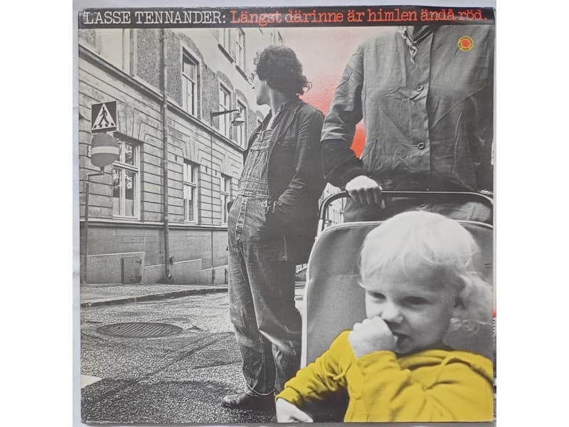 Lasse Tennander — Längst Därinne Är Himlen Ändå Röd