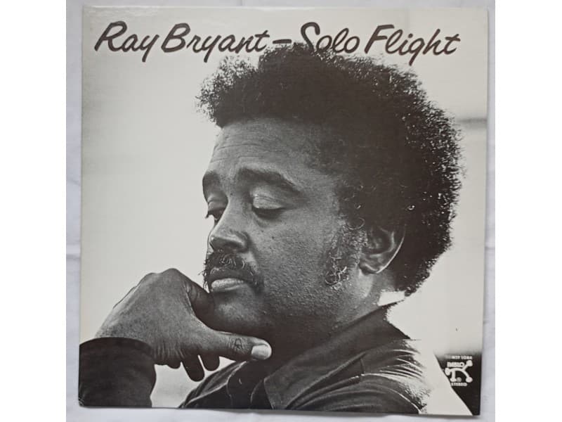 RAY BRYANT — SOLO FLIGHT ( Japan Press )